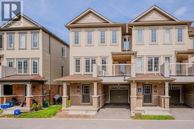 Building Photo - 755 Linden Dr
