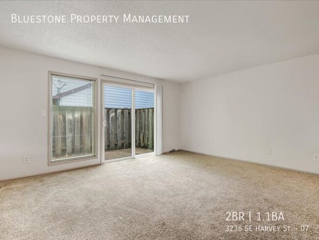 Foto del edificio - 3236 SE Harvey St