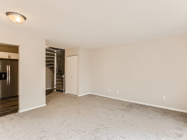 Foto del edificio - 7236 72nd Ln N