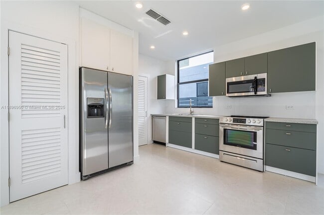 Foto del edificio - 2909 SW 27th Terrace