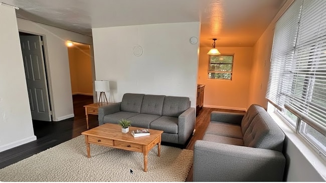 Photo - 2217 W 39th St Apartment