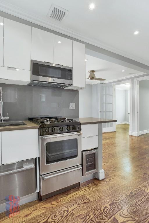 Foto del edificio - 209 E 25th St