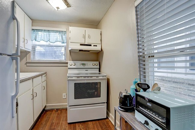 Foto del edificio - 1247 W Gray St