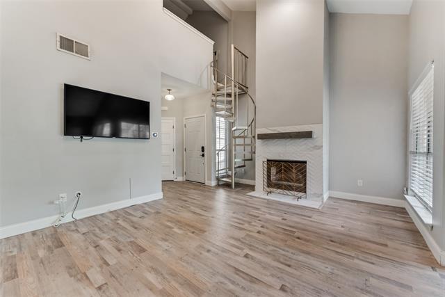 Foto del edificio - 5565 Preston Oaks Rd