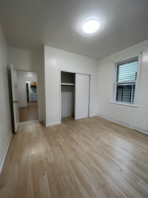 Foto principal - 86-33 59th Ave