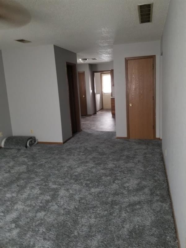 Building Photo - Updated Unit