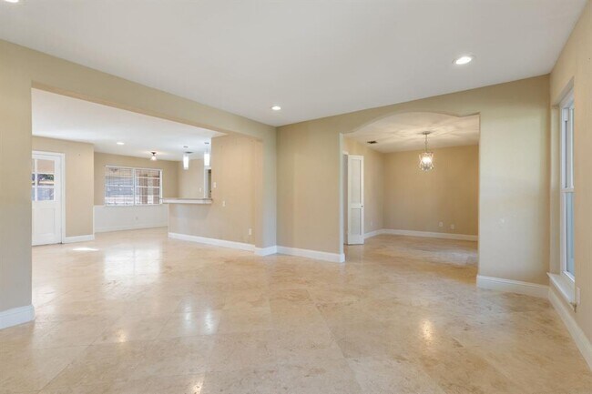 Foto del edificio - 12215 Westmere Dr