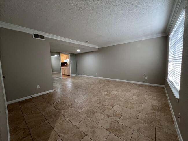 Foto del edificio - 10134 Emnora Ln