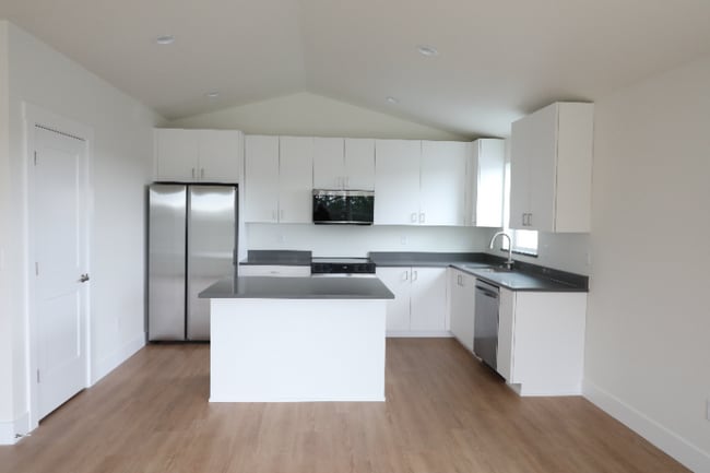 Foto del edificio - 12913 SE Ridgecrest Rd