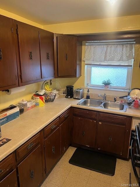 Foto del edificio - 66 Lee Ave