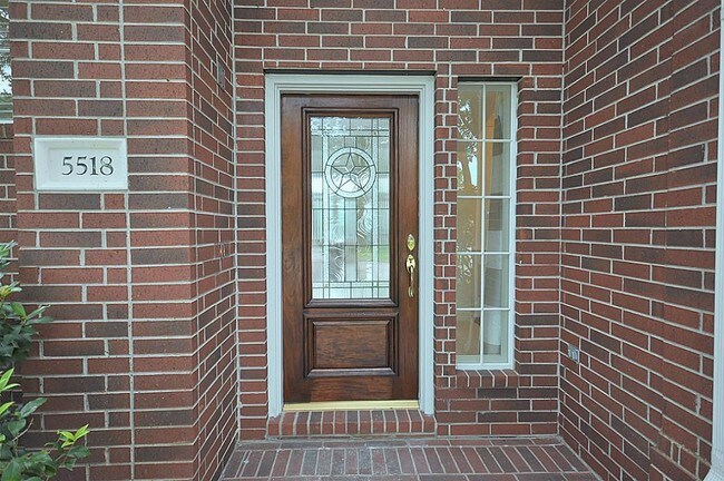 Foto del edificio - 5518 Chase Harbor