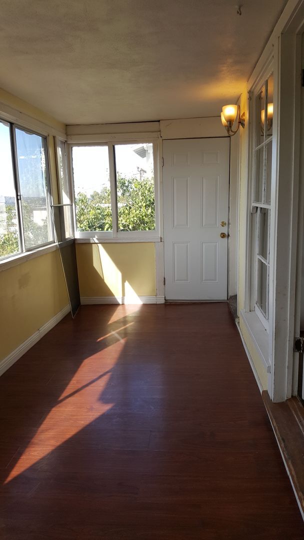 Foto del edificio - Charming 2bdr house overlooking downtown La Mesa!