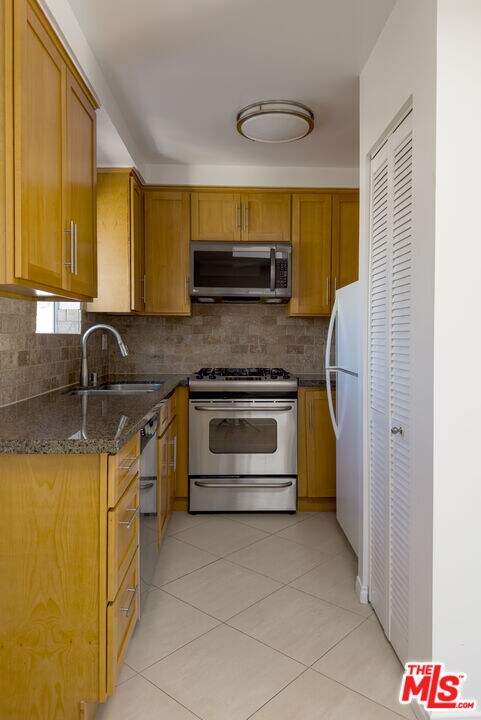 Foto del edificio - 1144 10th St