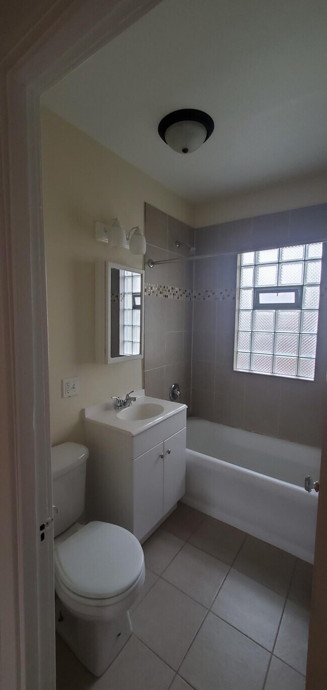 Bathroom - 7135 W Irving Park Rd