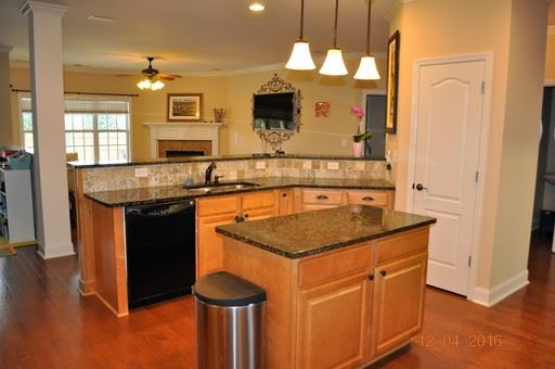 Building Photo - 2227 Towne Park Dr SW