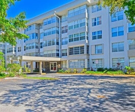 Building Photo - 6600 Cypress Rd