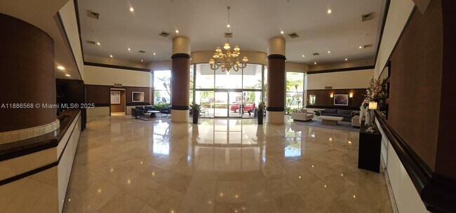 Foto del edificio - 3400 NE 192 St