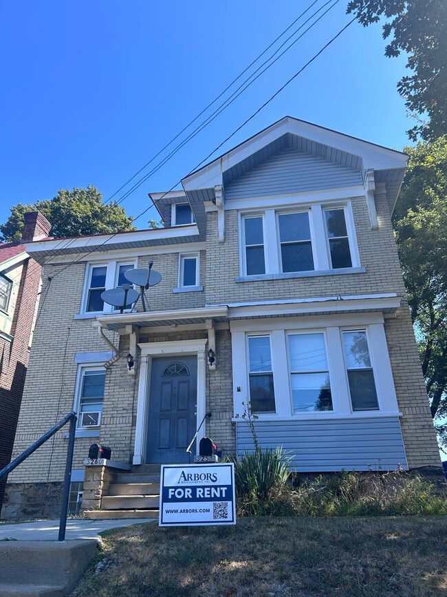 Building Photo - 3260 Orleans St