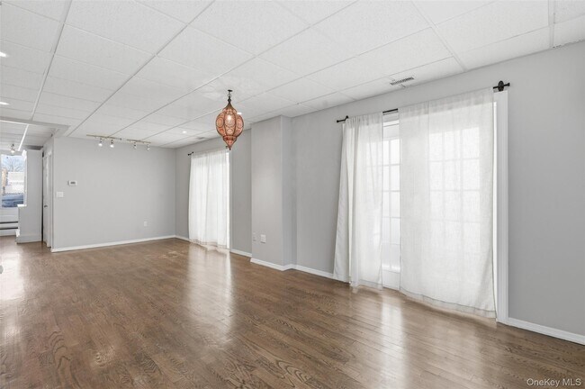 Foto del edificio - 248 Depew Ave