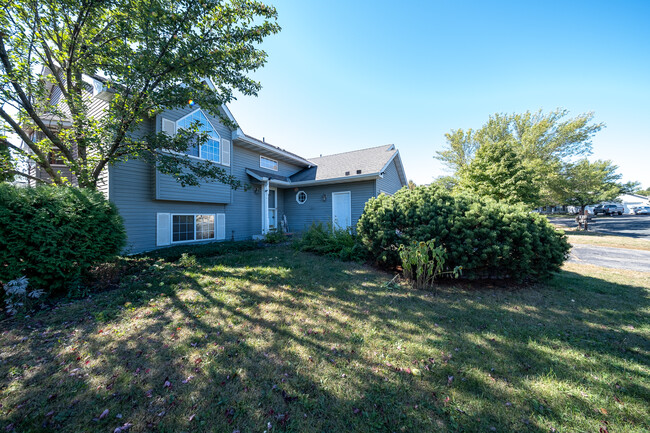 Building Photo - 16252 Parkview Dr SE