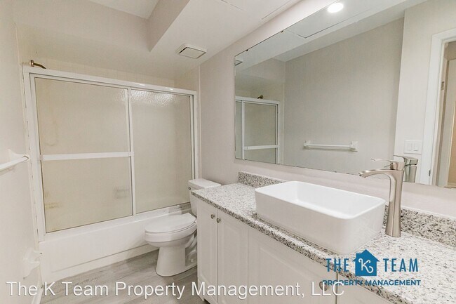 Foto del edificio - 2 br, 2 bath House - 3945 Cypress Landing W