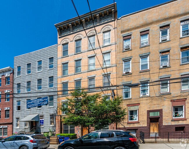 Foto del edificio - 412 Monroe St