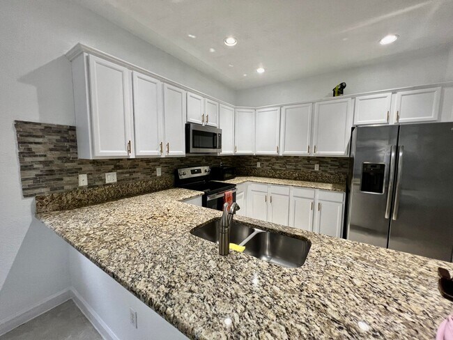 Building Photo - 3841 Aspen Leaf Dr