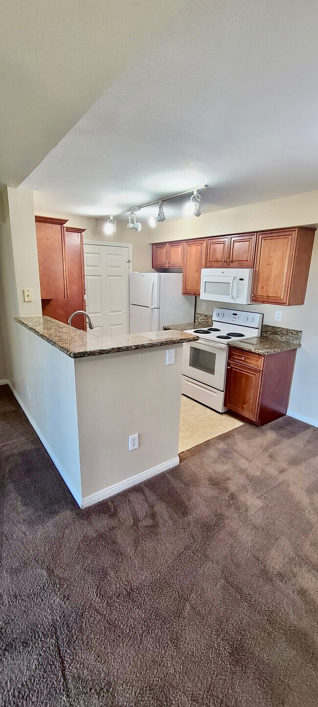 Foto del edificio - 231 W Horizon Ridge Pkwy