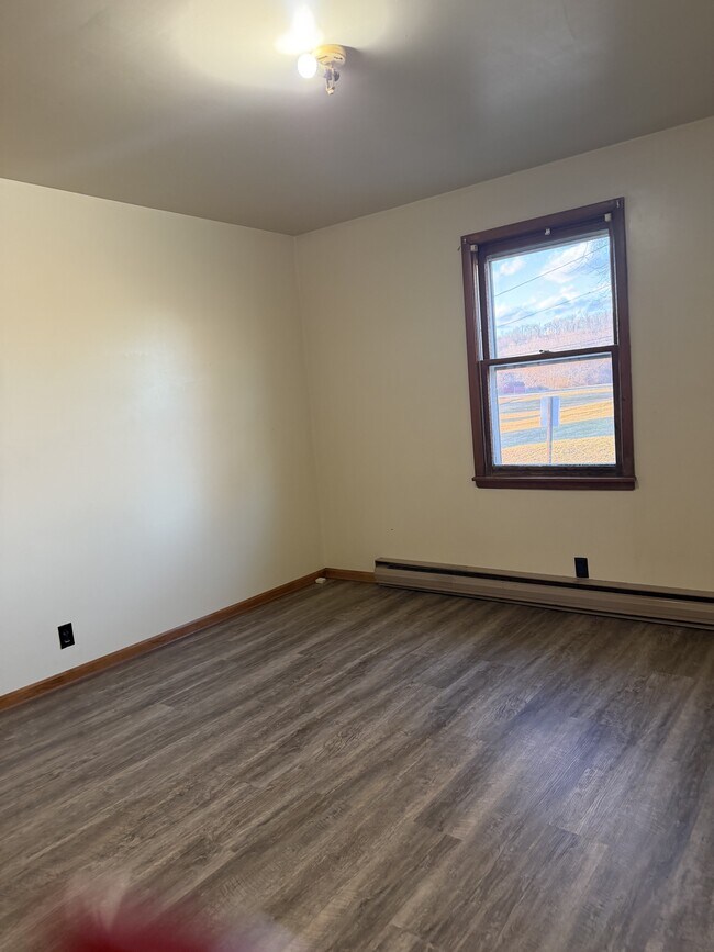 Building Photo - 22062 Sunset Dr