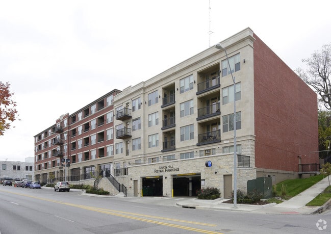 Luxe Apartments At Union Hill