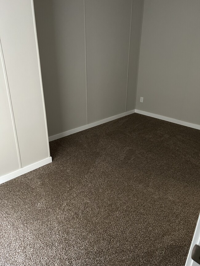 Building Photo - 710 E Morgan St