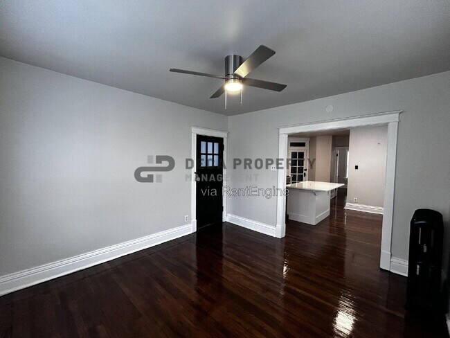 Foto del edificio - 2856 Shenandoah Ave