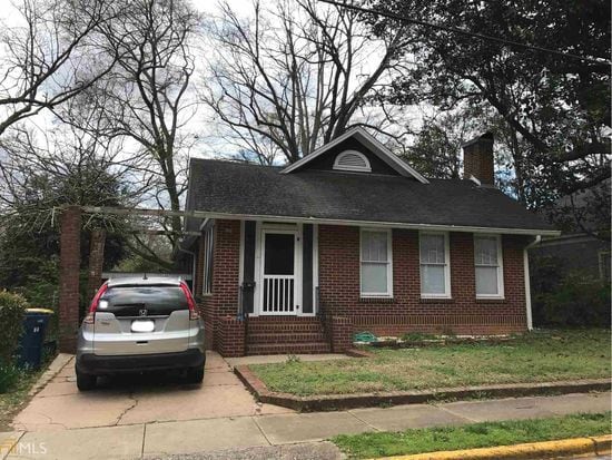Primary Photo - 121 Springdale St