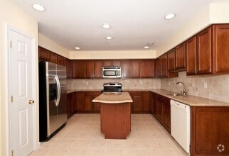 Building Photo - 90 Foxwood Dr