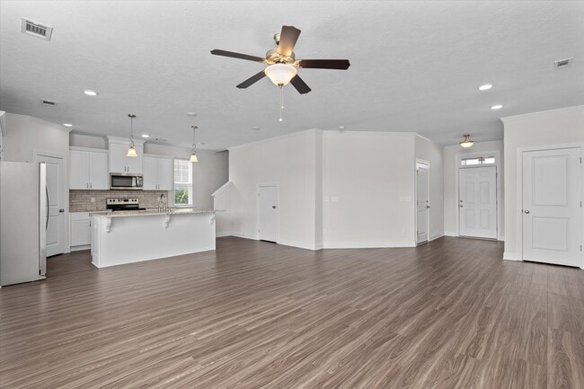 Building Photo - 948 Newburn Dr