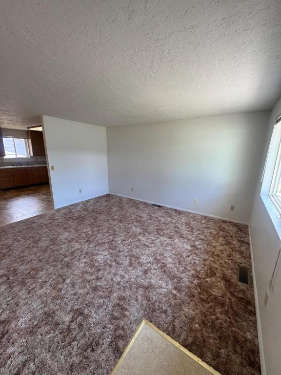 Foto principal - 406 Aquarius Way