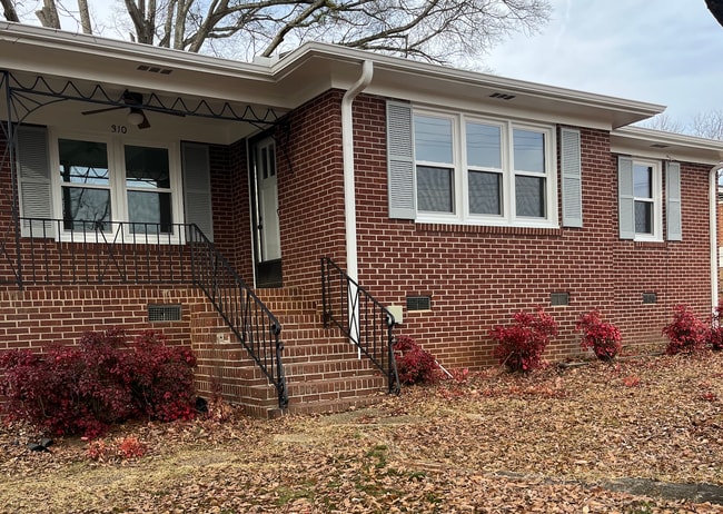 Photo - 310 Hammett Bridge Rd House