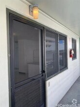 Building Photo - 546 Lauiki St