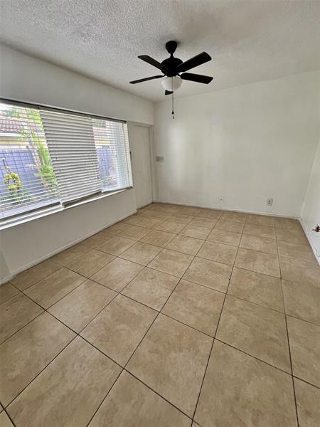 Foto del edificio - 2918 N Ocean Blvd