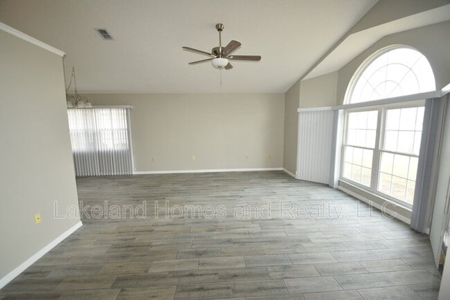 Building Photo - 6208 Egret Dr