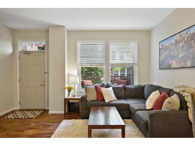 Foto del edificio - 580 N 2nd St