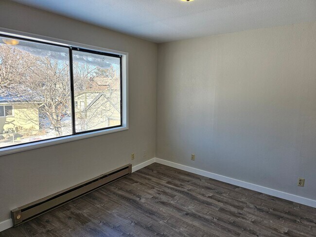 Foto del edificio - 401-403 1/2 Jefferson Avenue