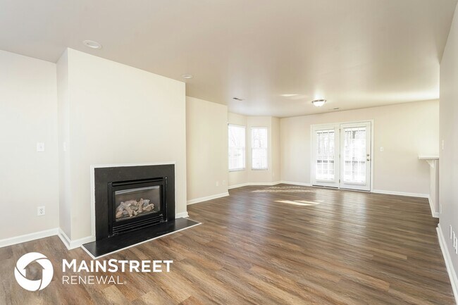 Foto del edificio - 2115 Gramercy Park Dr