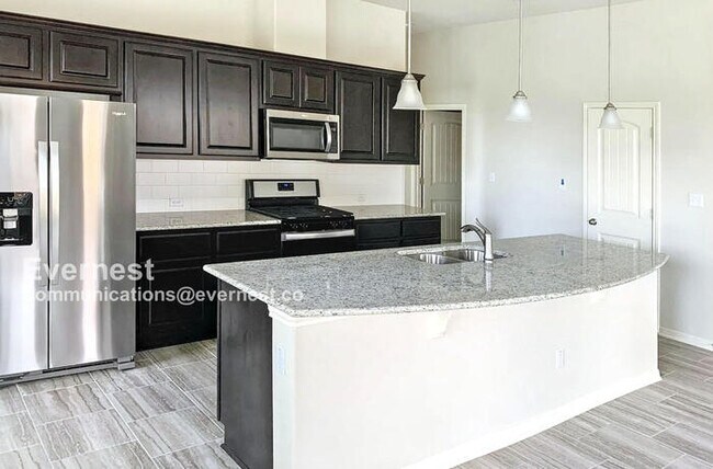 Foto del edificio - 876 Centerra Hills Cir
