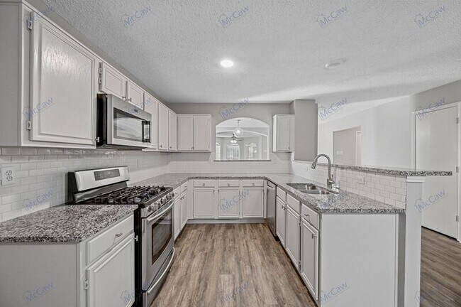 Foto del edificio - 1371 Honeysuckle Ln