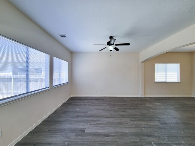 Foto del edificio - 21818 Grassy Hill Ln