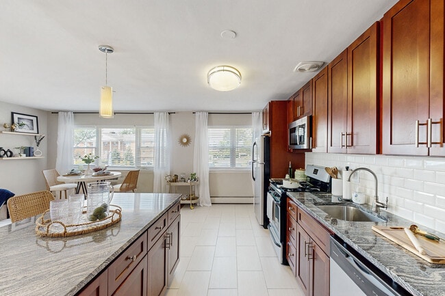 Building Photo - The Crossings at Menlo Park