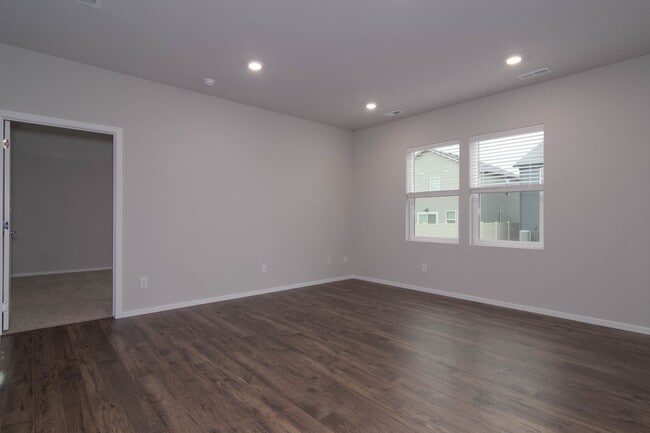 Foto del edificio - Brand New 4 Bed 2 Bath DR Horton Home in I...