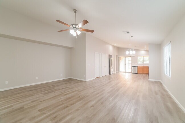 Foto del edificio - 7125 W Williams St