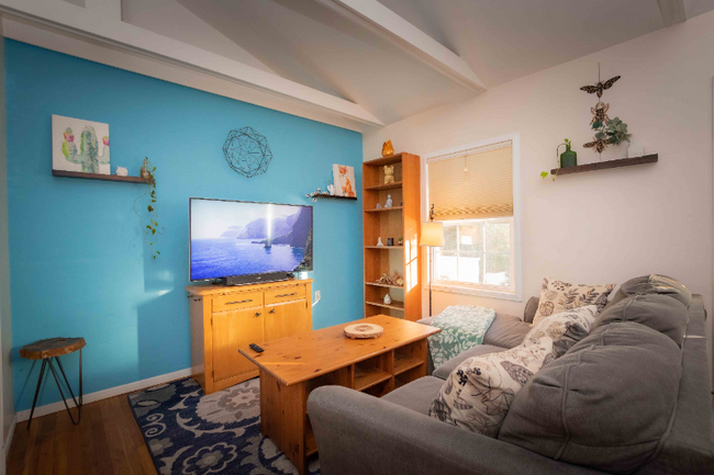 Foto del edificio - 2120 B St